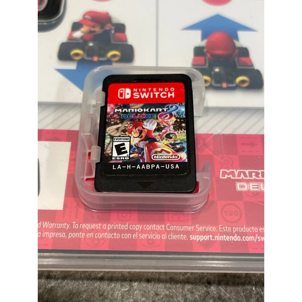 Mario Kart 8 Deluxe Nintendo Switch Physical Game HAC-P-AABPA Original Case